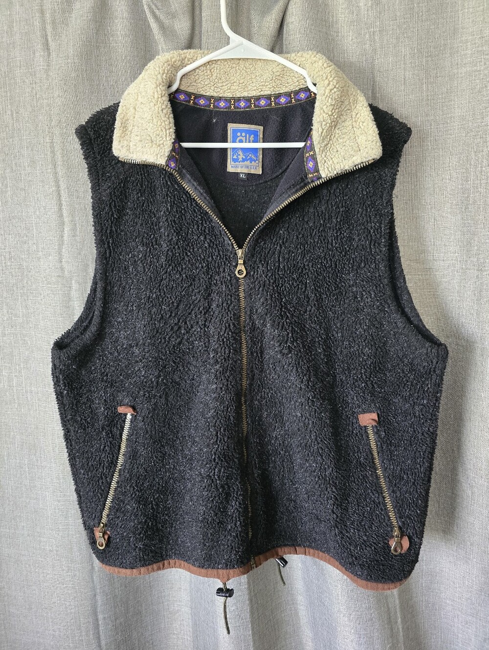 Vtg Alf Fleece Vest Mens Size XL Black Full Zip Made In USA